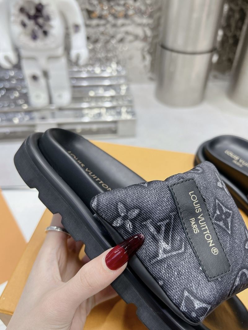 Louis Vuitton Slippers